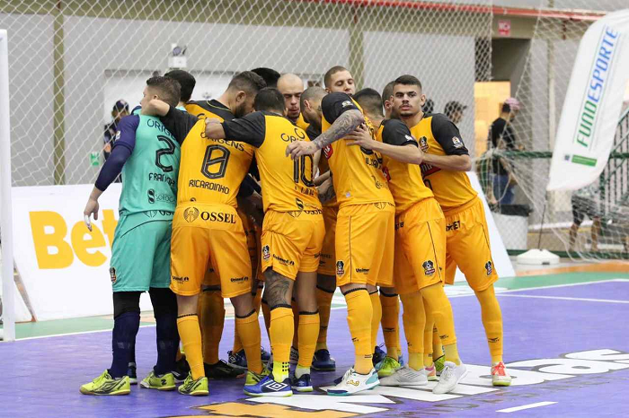 Camisa oficial jogo amarelo - Linha feminino - Magnus Futsal Store