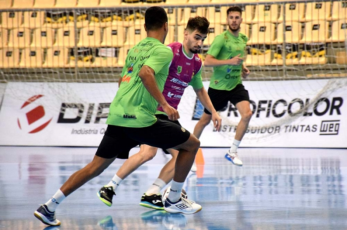 Catarinense é eleito o melhor jogador do mundo de futsal pela terceira vez  – Agência de Notícias Avante!